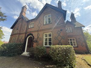 Photo 35- click for photo gallery